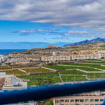 Oceanfront With Private Balcony In Playa Paraiso דירה *